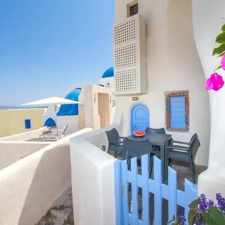 Twin Cave House Oia